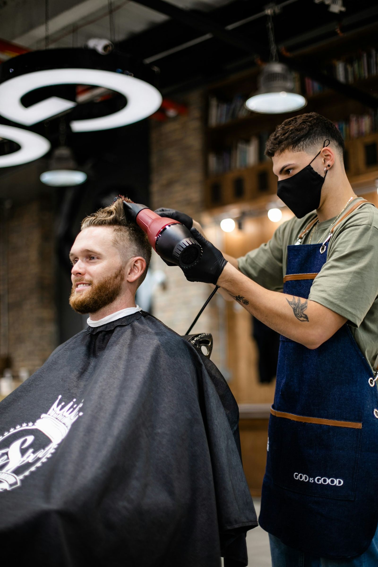 Ivo finishing a blow-dry
